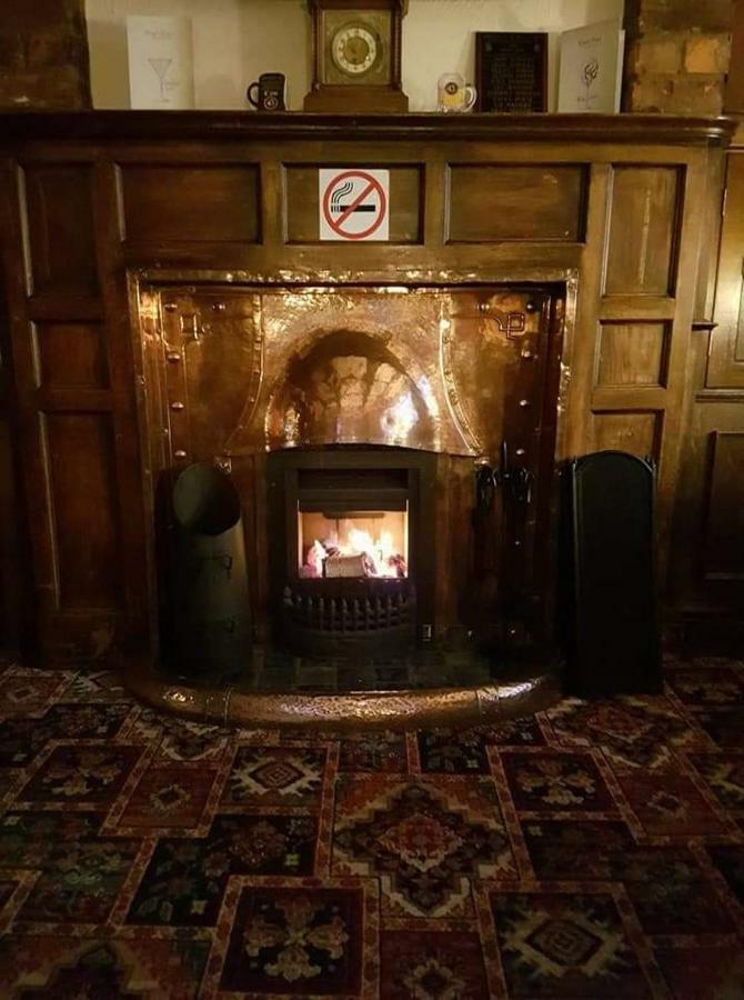 Bed and Breakfast The Kings Arms Wilmslow Zewnętrze zdjęcie